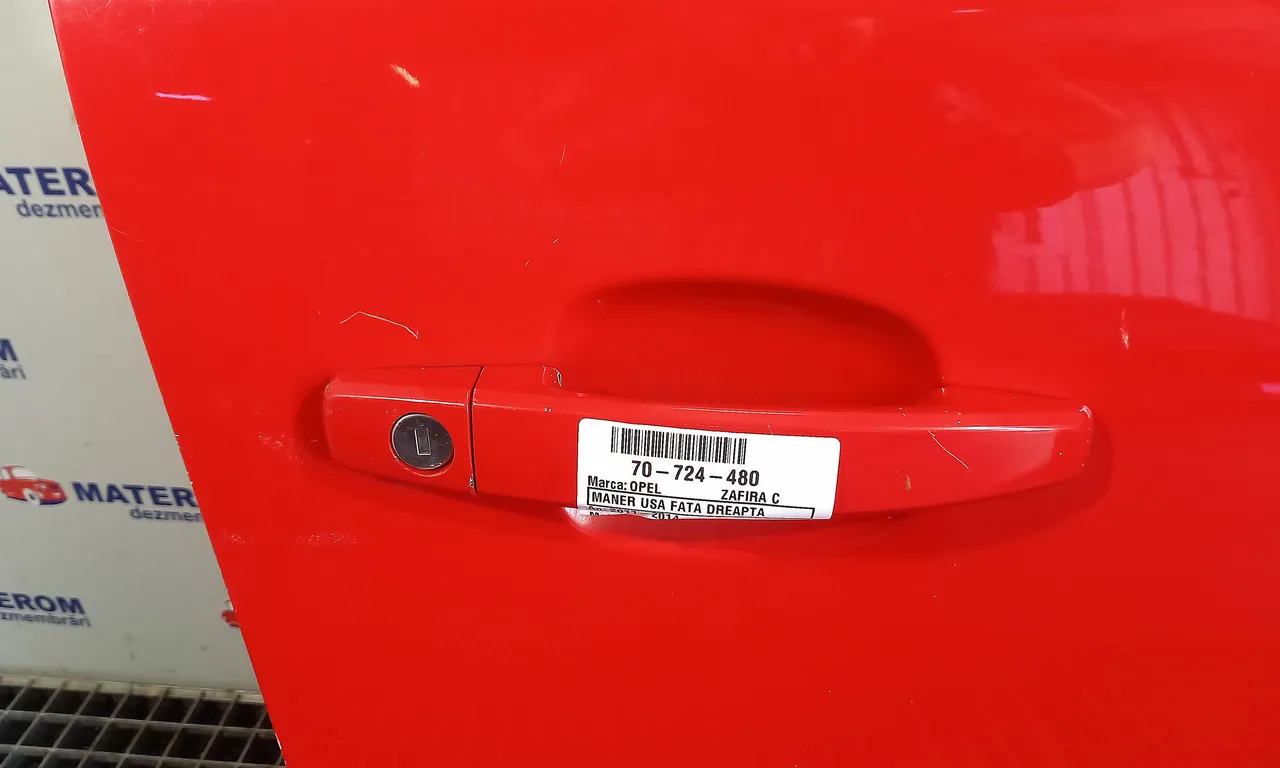 MANER USA FATA DREAPTA OPEL ZAFIRA B 2005-2015