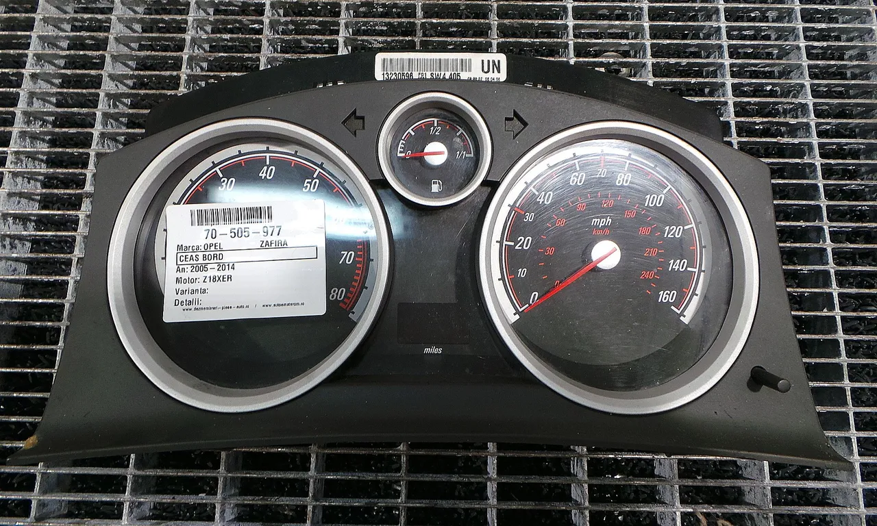 CEAS BORD OPEL ZAFIRA B 2005-2015