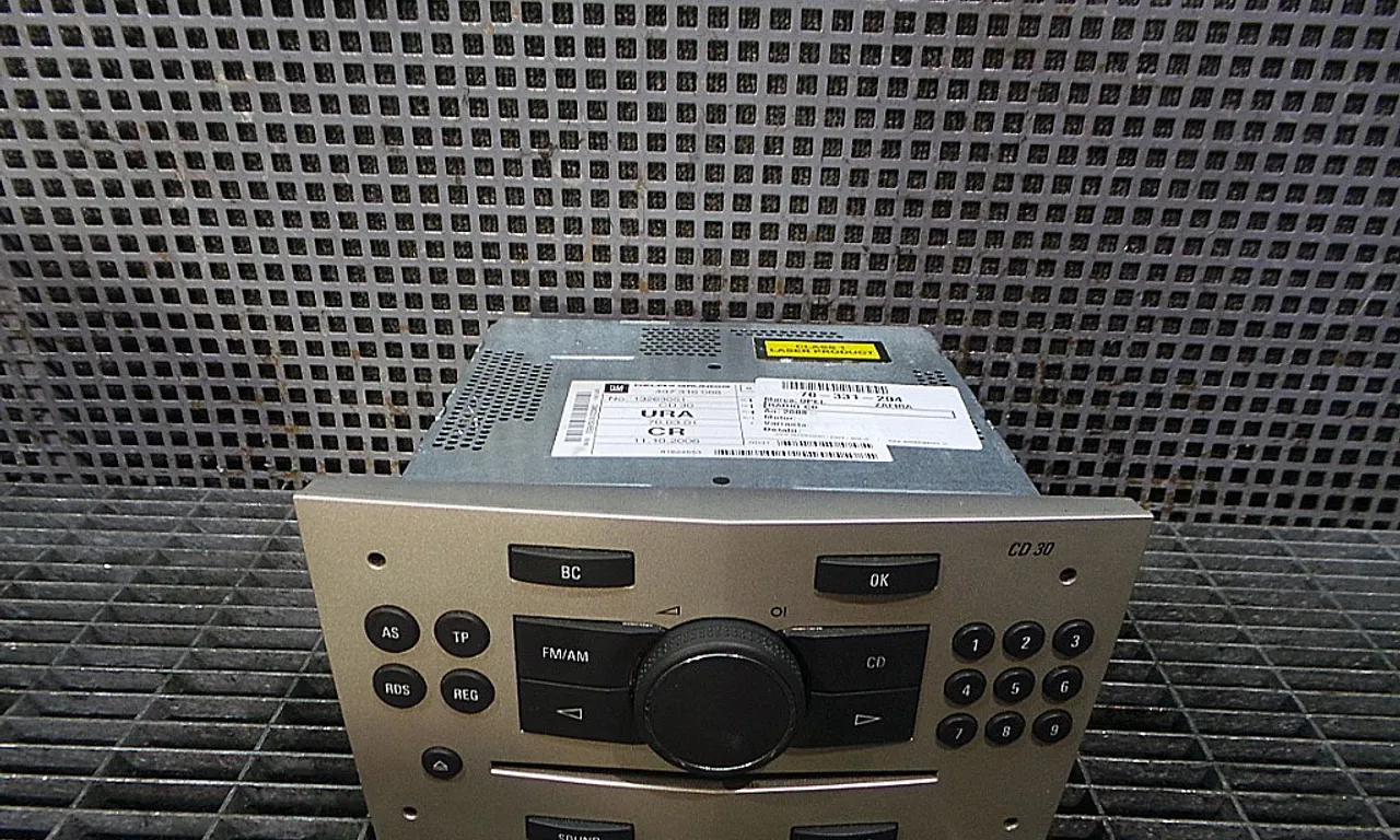 RADIO CD OPEL ZAFIRA B 2005-2015