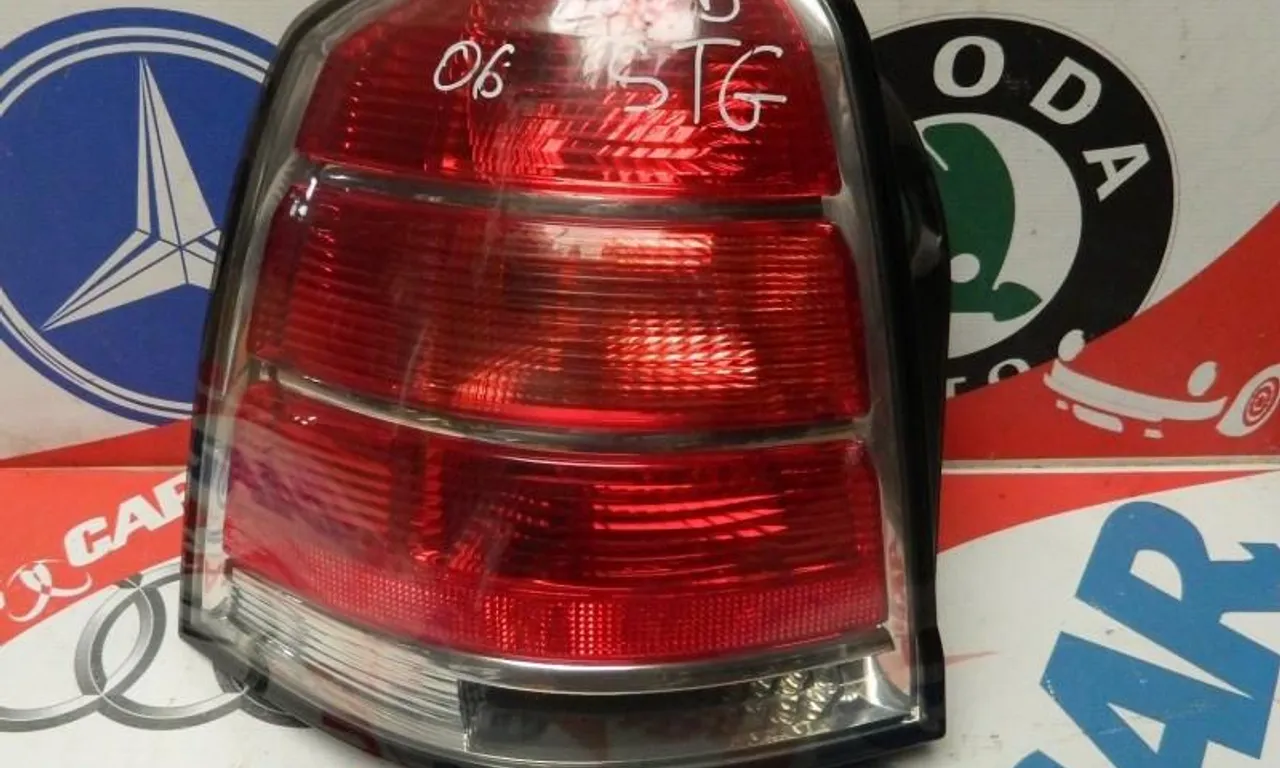 Stop stanga OPEL ZAFIRA B 2005-2015