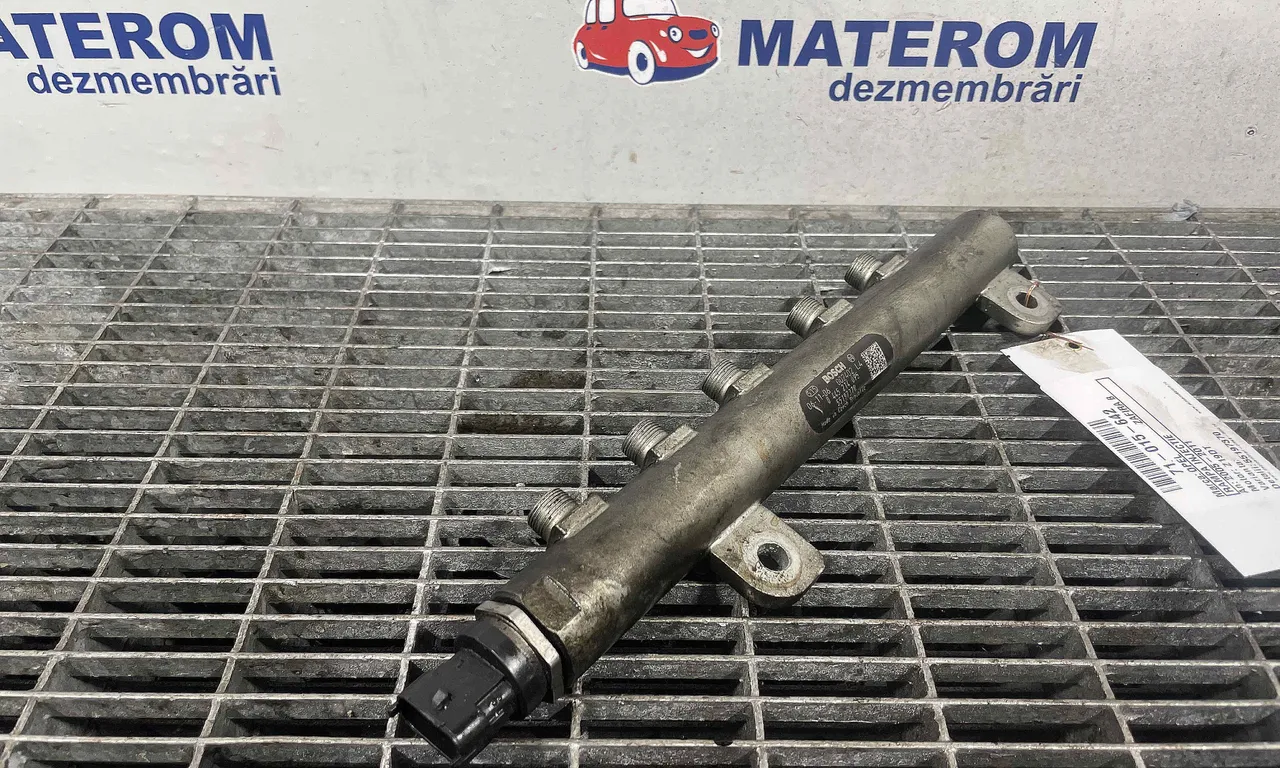 RAMPA INJECTIE OPEL ZAFIRA B 2005-2015
