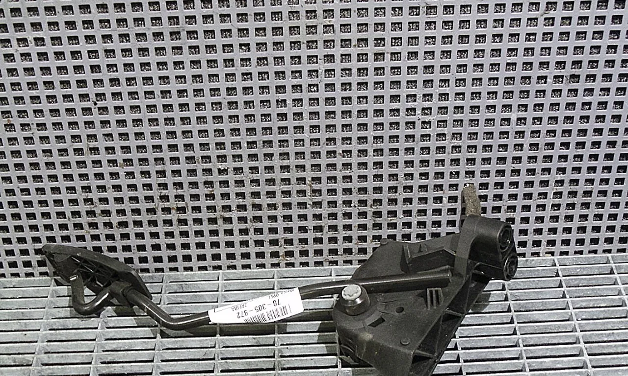 PEDALA ACCELERATIE OPEL ZAFIRA B 2005-2015