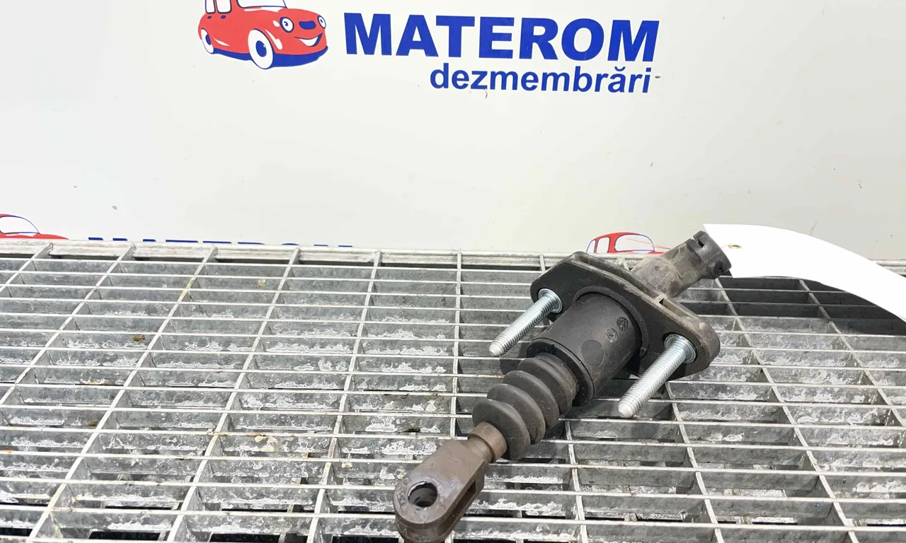POMPA AMBREIAJ OPEL ZAFIRA B 2005-2015
