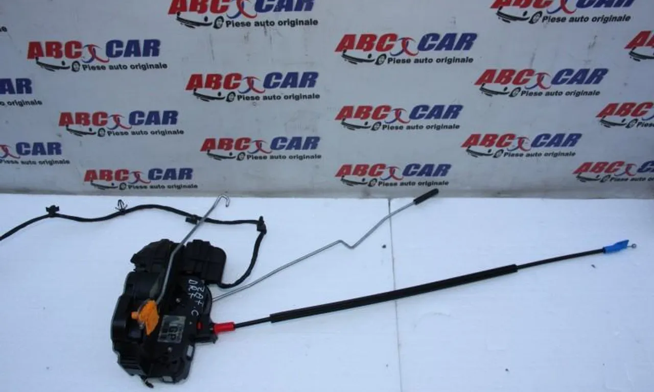 Broasca usa dreapta fata OPEL ZAFIRA TOURER C 2011-null