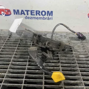 INCUIETOARE CAPOTA FATA