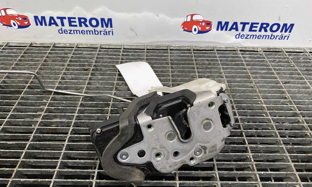 INCUIETOARE USA FATA STANGA OPEL ZAFIRA TOURER C 2011-2016