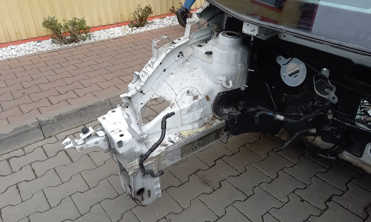 LONJERON DREAPTA OPEL ZAFIRA TOURER C 2011-2016