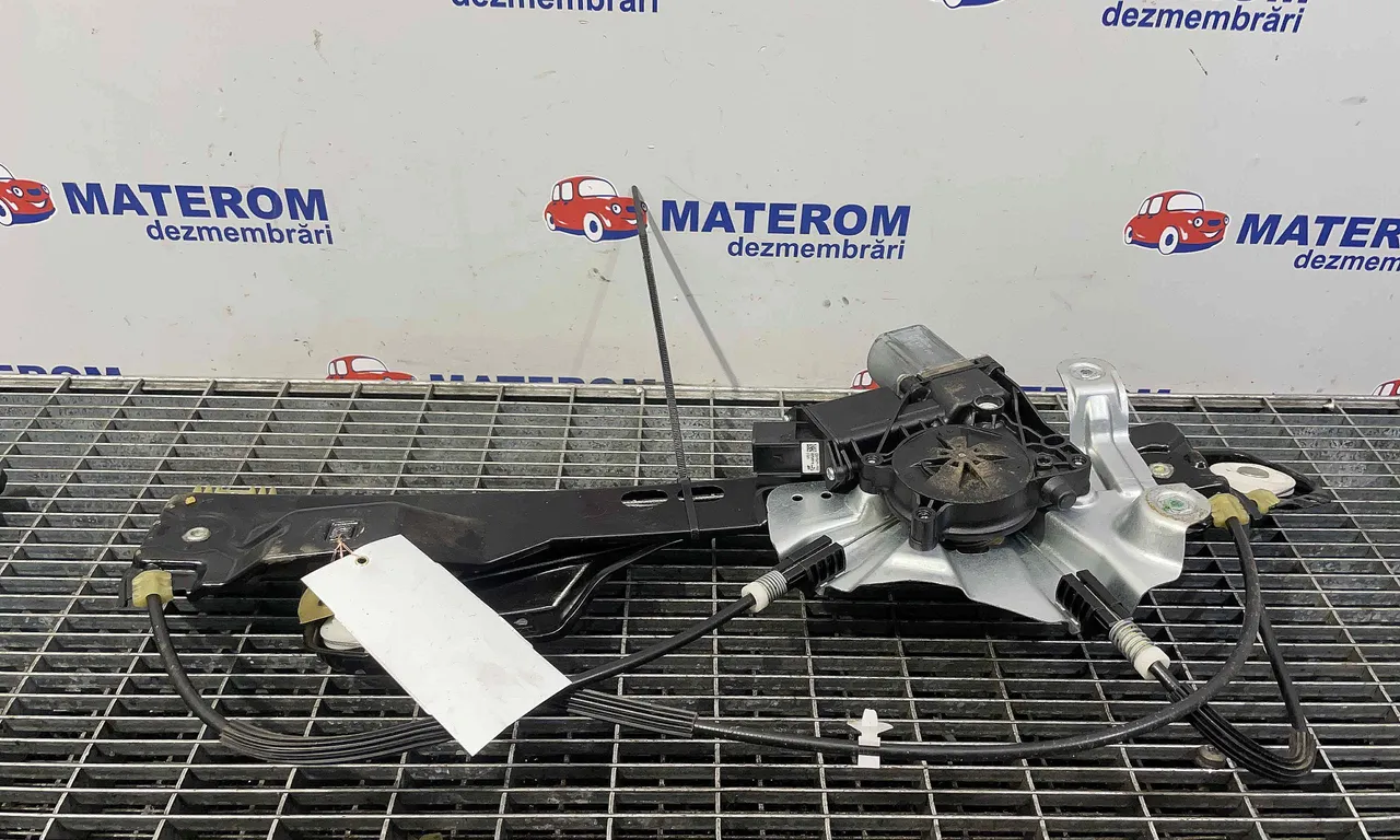 MACARA USA FATA DREAPTA OPEL ZAFIRA TOURER C 2011-2016