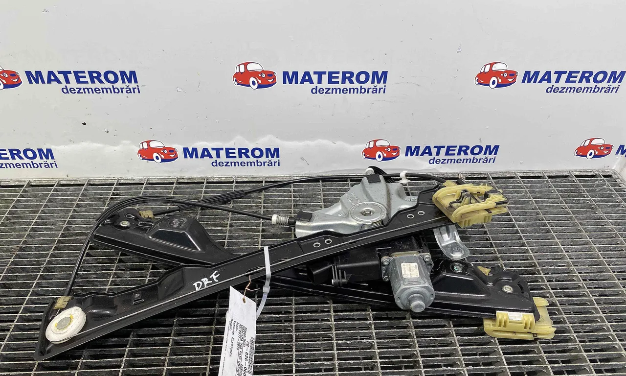 MACARA USA FATA DREAPTA OPEL ZAFIRA TOURER C 2011-2016