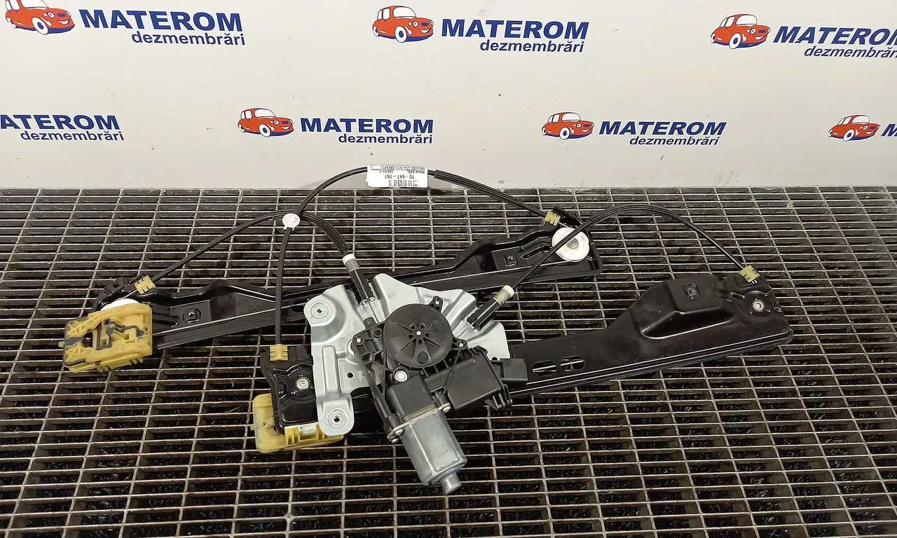 MACARA USA FATA DREAPTA OPEL ZAFIRA TOURER C 2011-2016