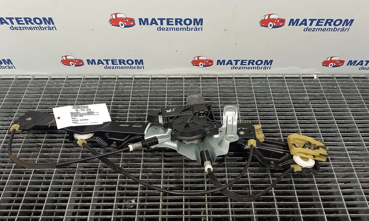 MACARA USA FATA DREAPTA OPEL ZAFIRA TOURER C 2011-2016