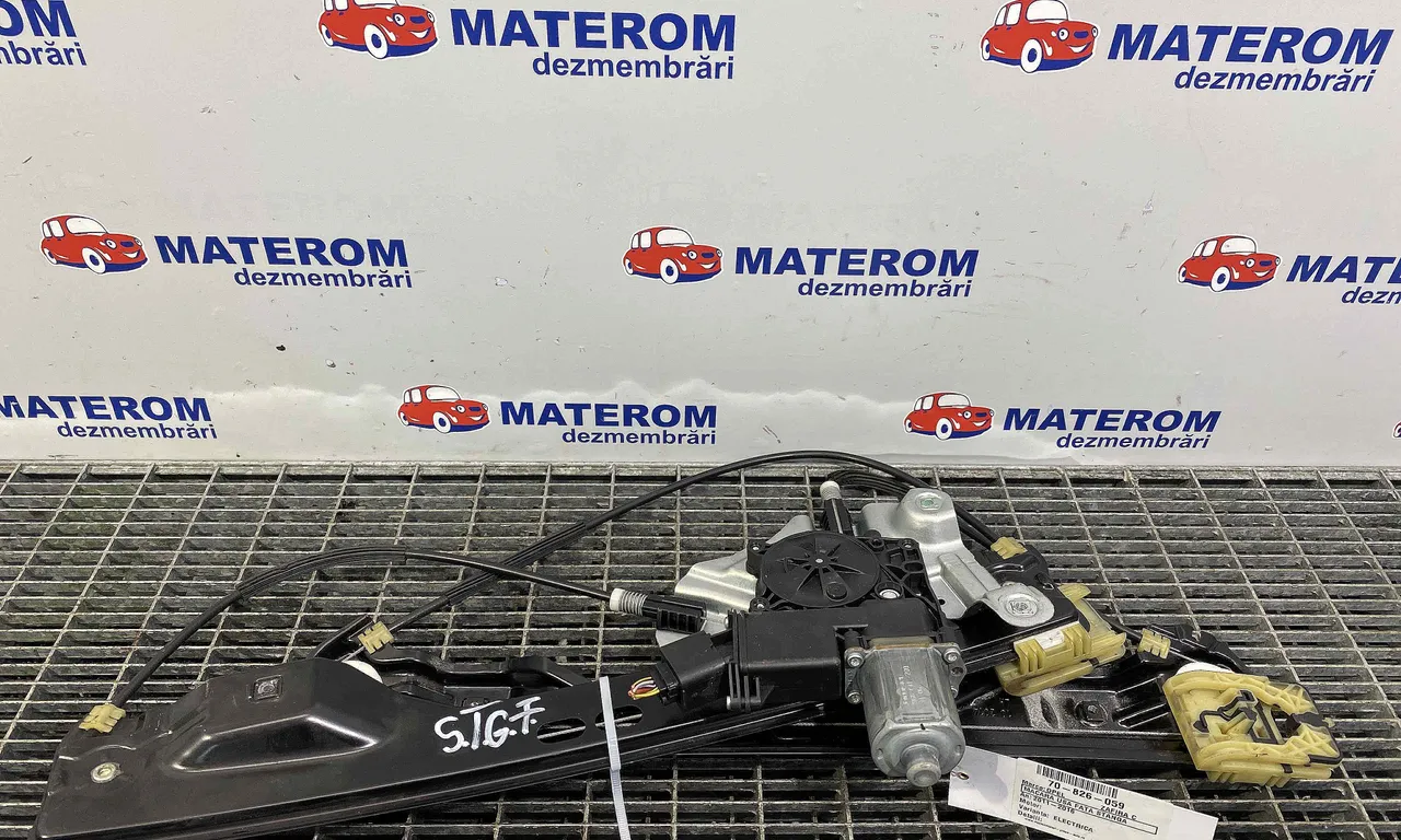 MACARA USA FATA STANGA OPEL ZAFIRA TOURER C 2011-2016