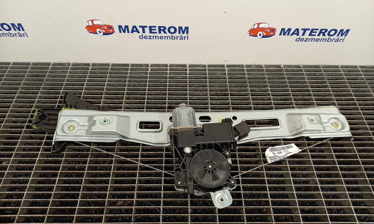 MACARA USA SPATE DREAPTA OPEL ZAFIRA TOURER C 2011-2016