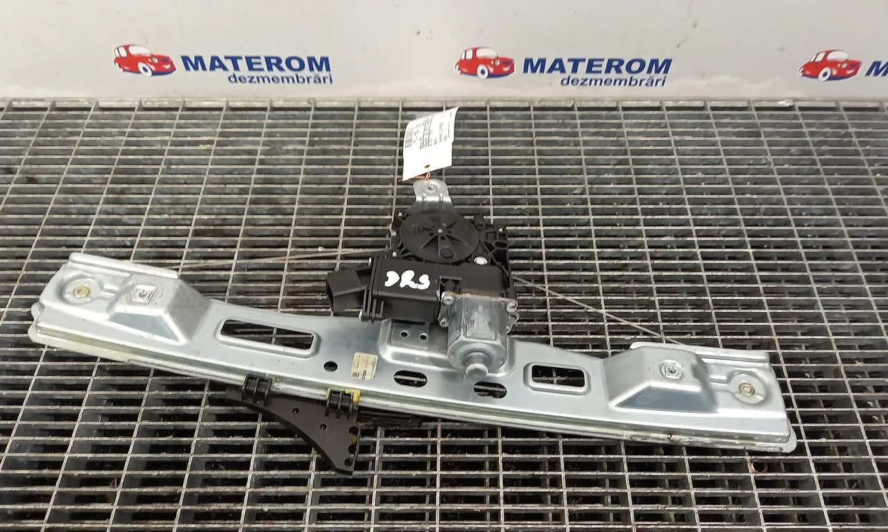 MACARA USA SPATE DREAPTA OPEL ZAFIRA TOURER C 2011-2016