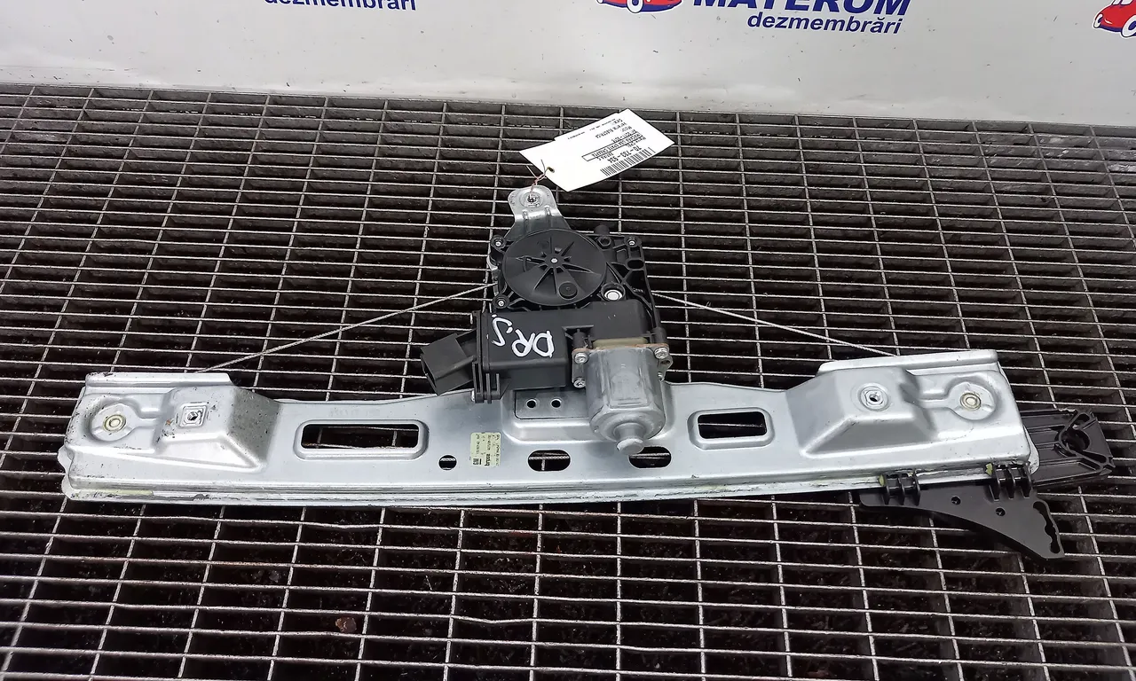 MACARA USA SPATE DREAPTA OPEL ZAFIRA TOURER C 2011-2016