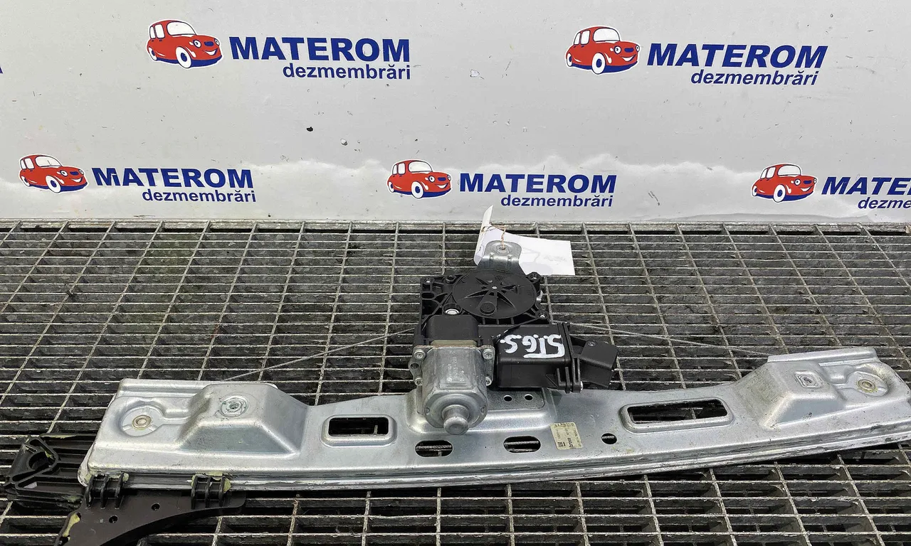 MACARA USA SPATE STANGA OPEL ZAFIRA TOURER C 2011-2016
