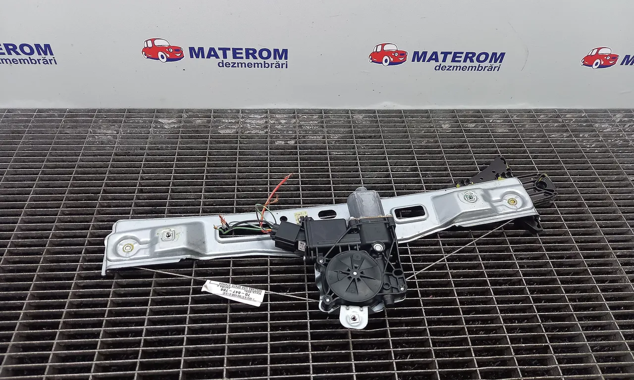 MACARA USA SPATE STANGA OPEL ZAFIRA TOURER C 2011-2016