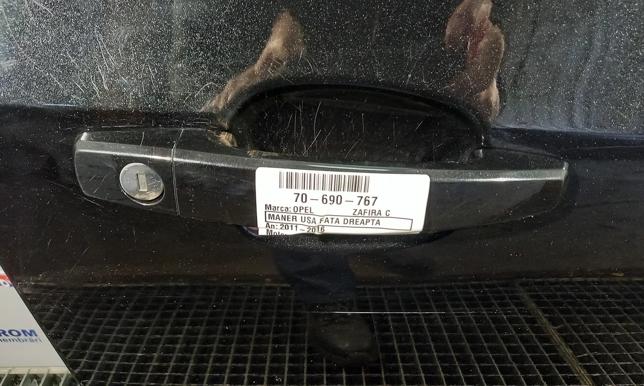 MANER USA FATA DREAPTA OPEL ZAFIRA TOURER C 2011-2016