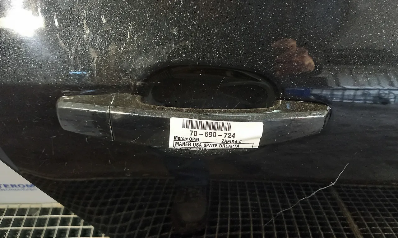 MANER USA SPATE DREAPTA OPEL ZAFIRA TOURER C 2011-2016