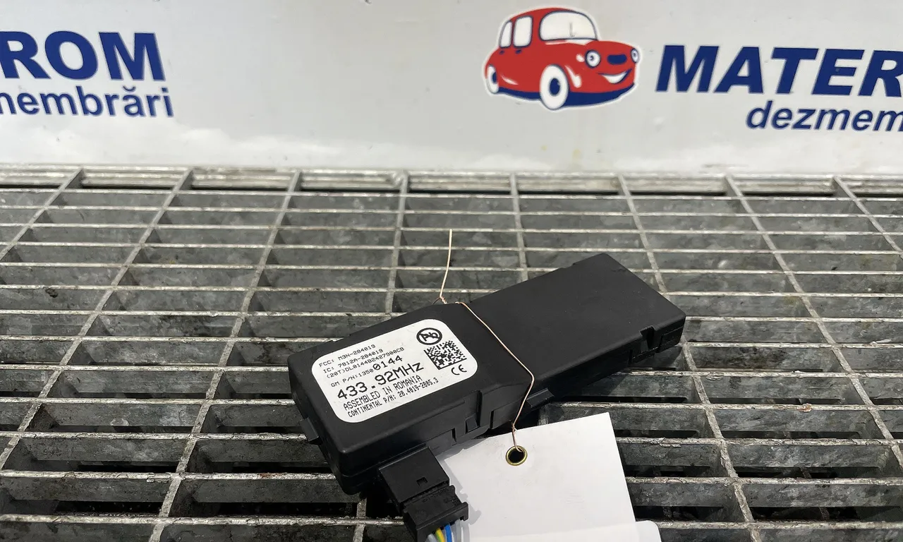 MODUL INCHIDERE CENTRALIZATA OPEL ZAFIRA TOURER C 2011-2016