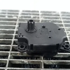 MOTORAS CLAPETA INCALZIRE