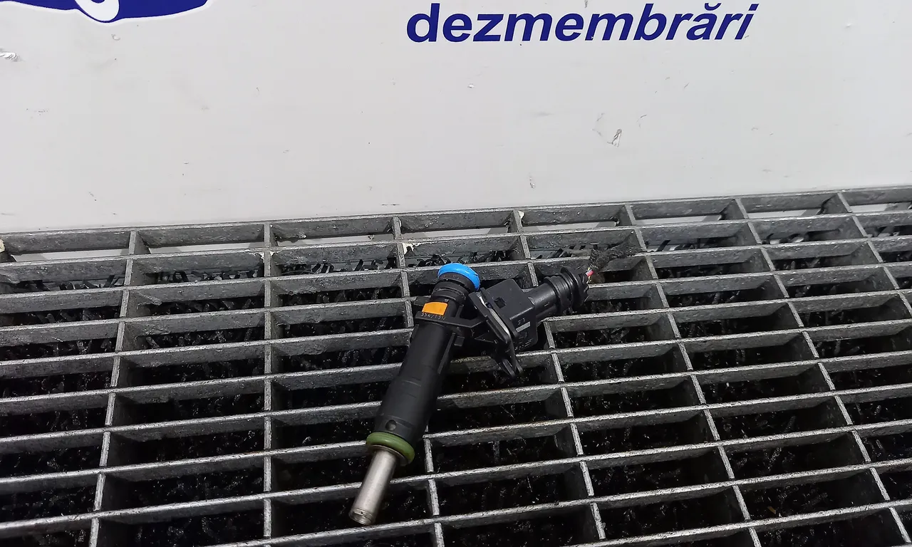 INJECTOR OPEL ZAFIRA TOURER C 2011-2016