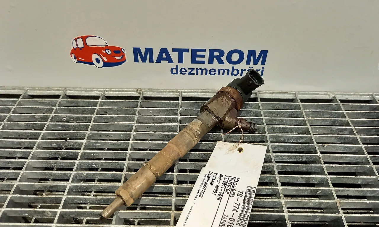 INJECTOR OPEL ZAFIRA TOURER C 2011-2016