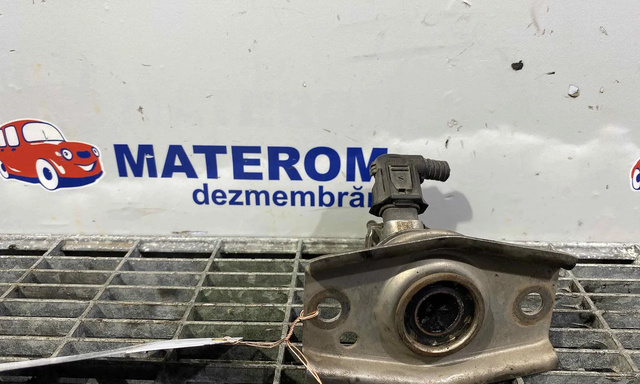 INJECTOR OPEL ZAFIRA TOURER C 2011-2016