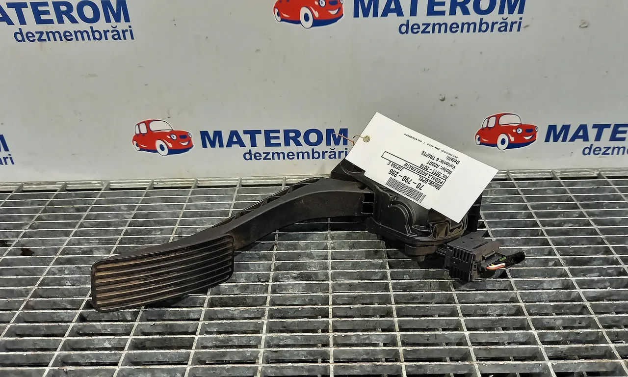 PEDALA ACCELERATIE OPEL ZAFIRA TOURER C 2011-2016