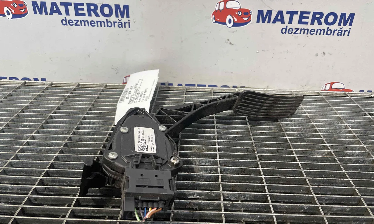 PEDALA ACCELERATIE OPEL ZAFIRA TOURER C 2011-2016