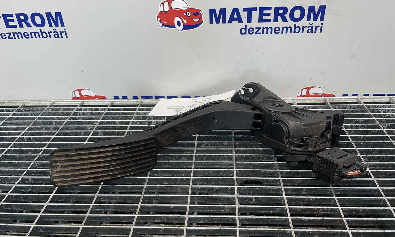 PEDALA ACCELERATIE OPEL ZAFIRA TOURER C 2011-2016