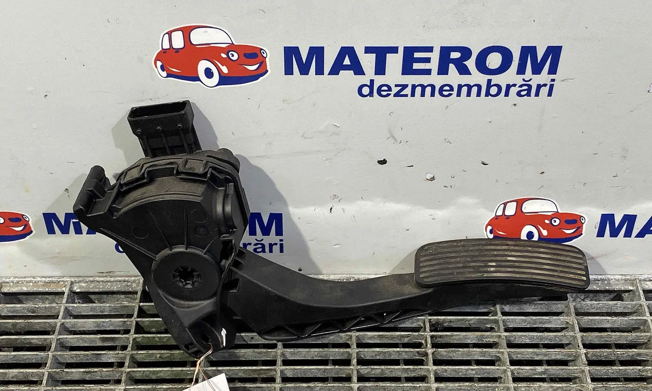 PEDALA ACCELERATIE OPEL ZAFIRA TOURER C 2011-2016