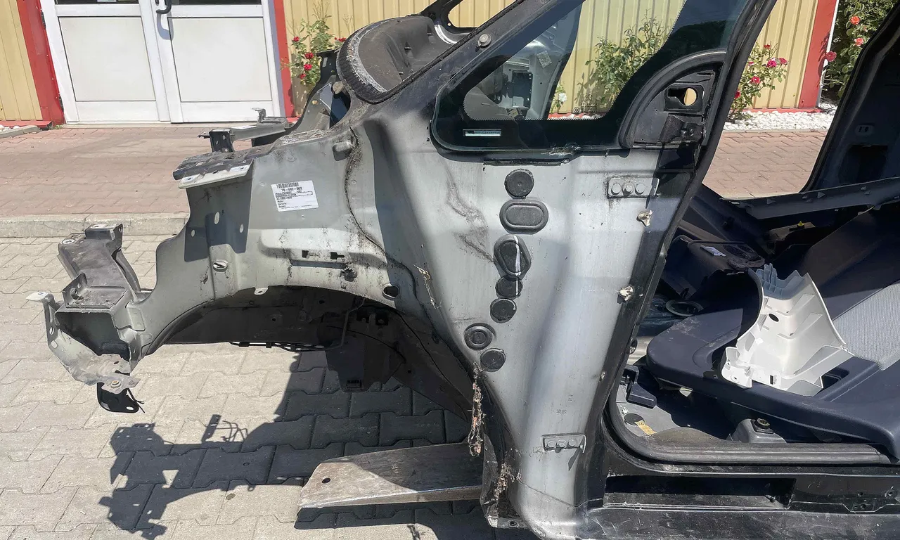 LONJERON STANGA PEUGEOT 1007 2005-2009