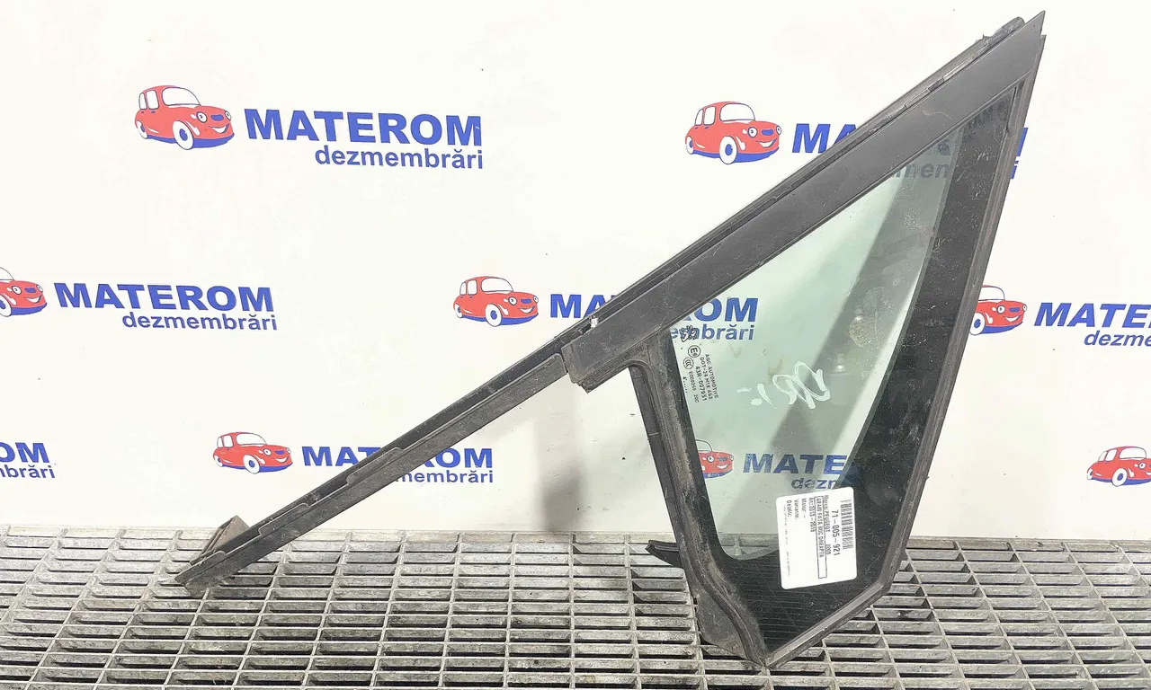 GEAM FATA MIC DREAPTA PEUGEOT 2008 I 2013-2018