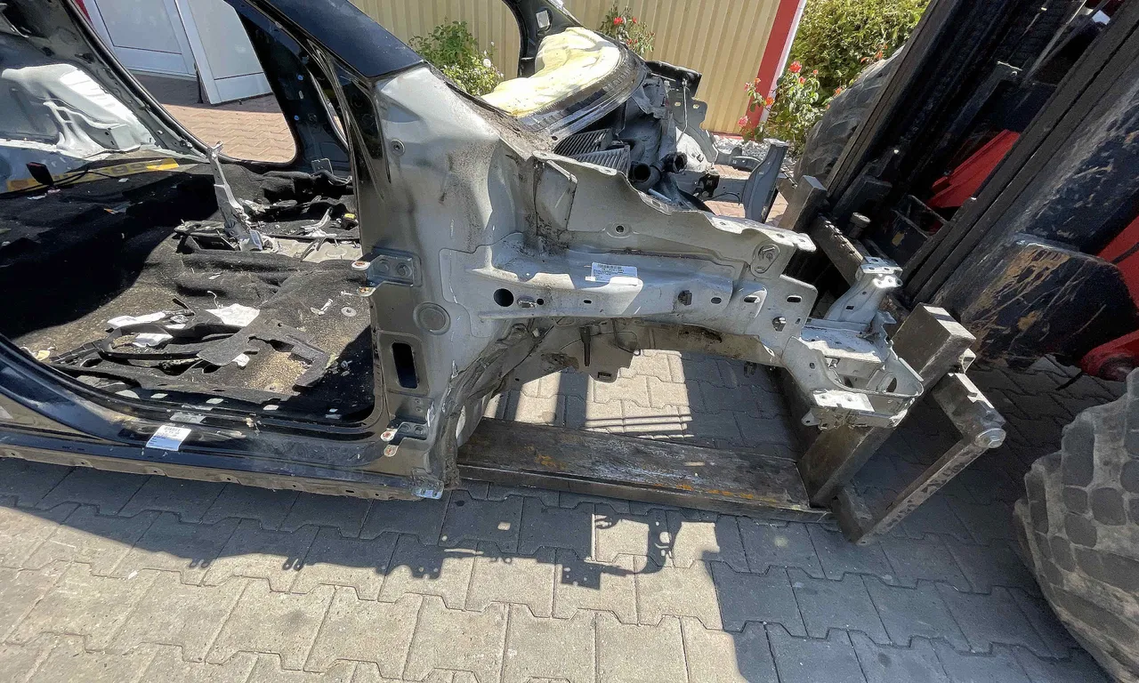 LONJERON DREAPTA PEUGEOT 2008 I 2013-2018