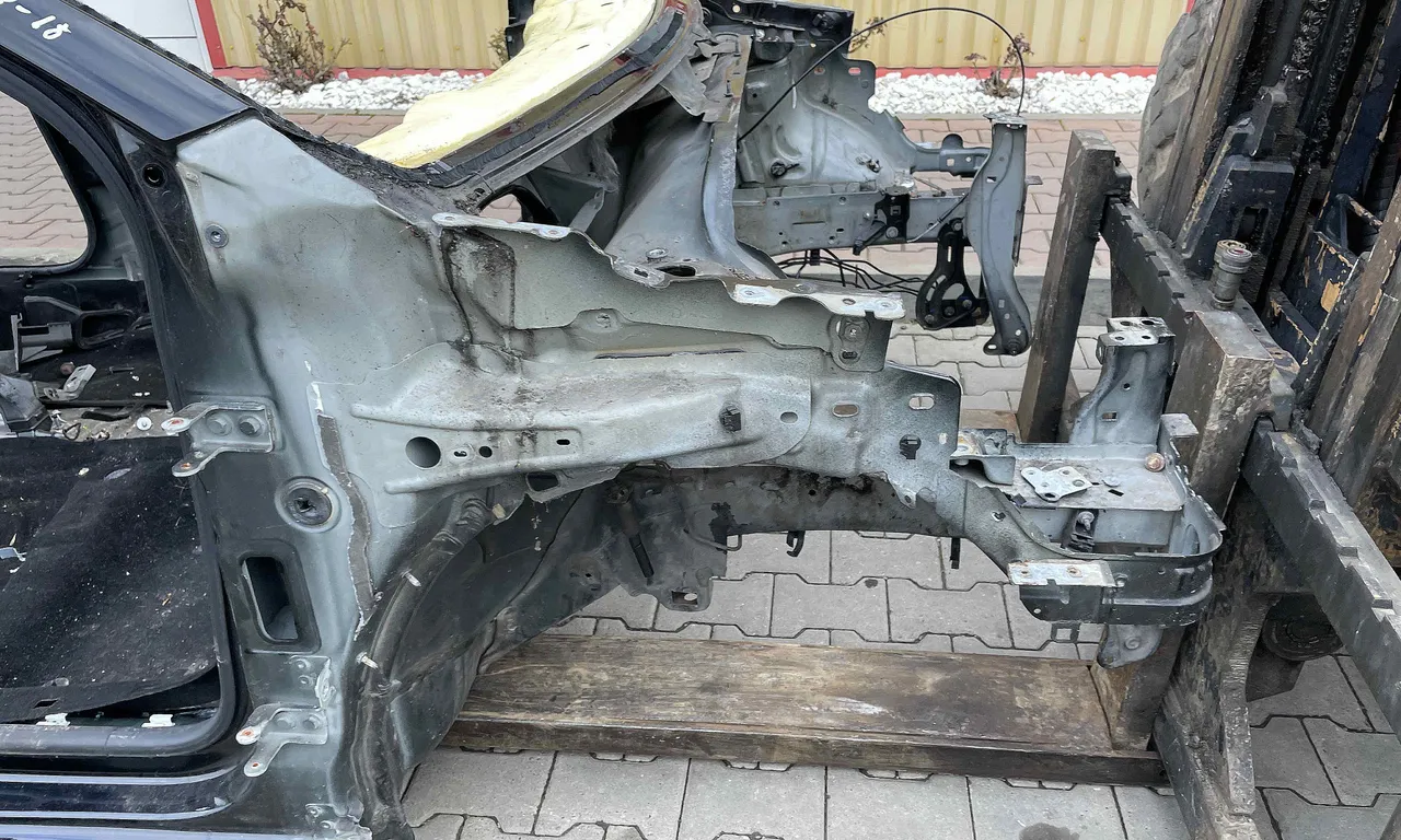 LONJERON DREAPTA PEUGEOT 2008 I 2013-2018