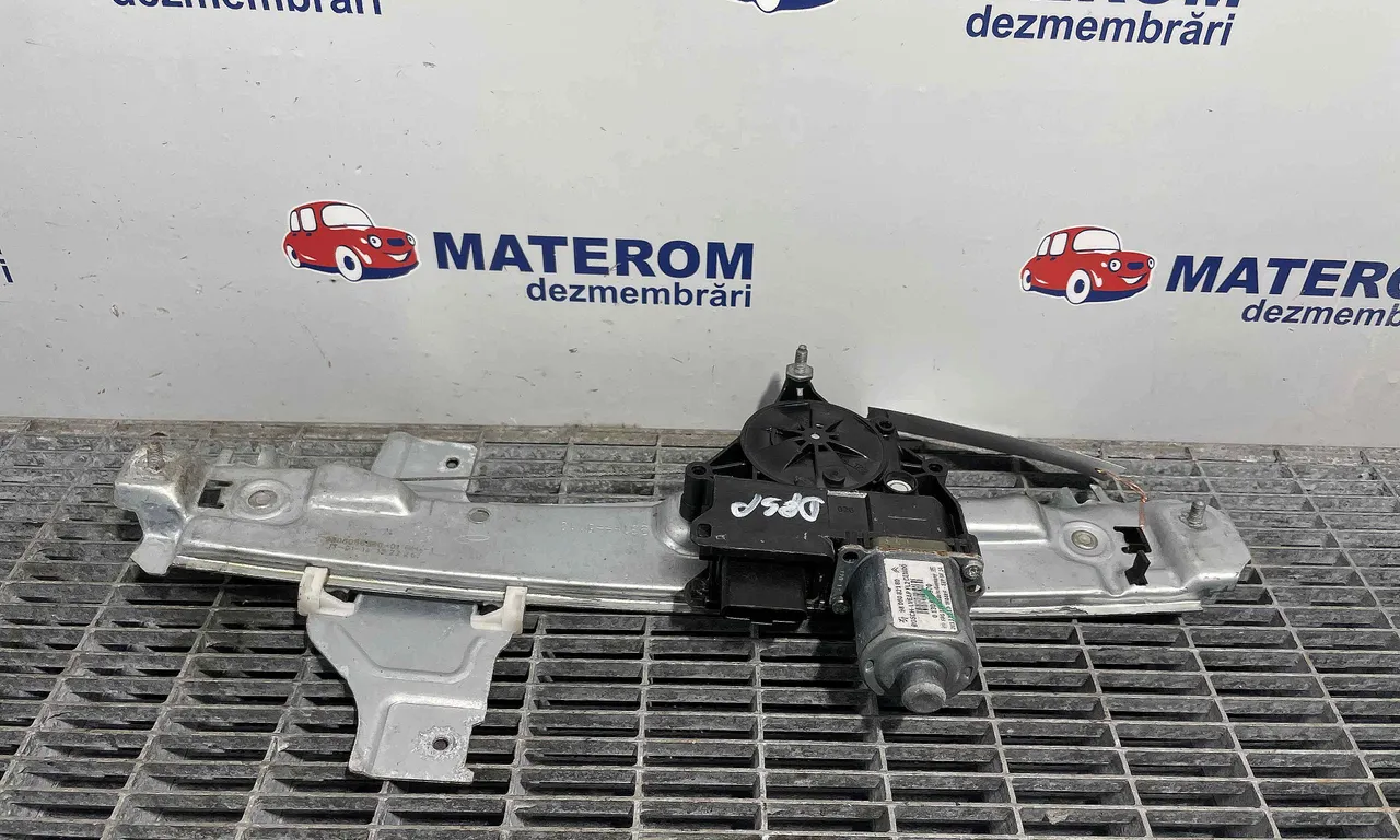 MACARA USA SPATE DREAPTA PEUGEOT 2008 I 2013-2018