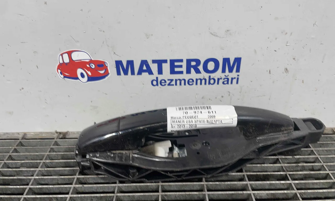 MANER USA SPATE DREAPTA PEUGEOT 2008 I 2013-2018