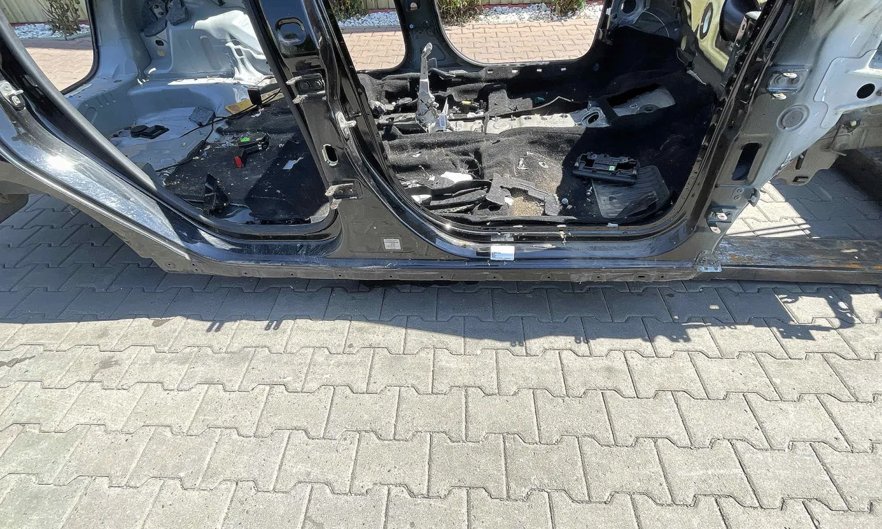 PRAG DREAPTA PEUGEOT 2008 I 2013-2018