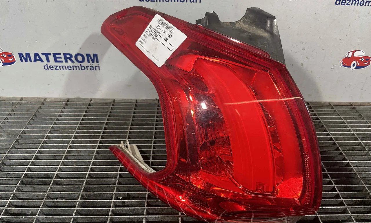 STOP STANGA PEUGEOT 2008 I 2013-2018