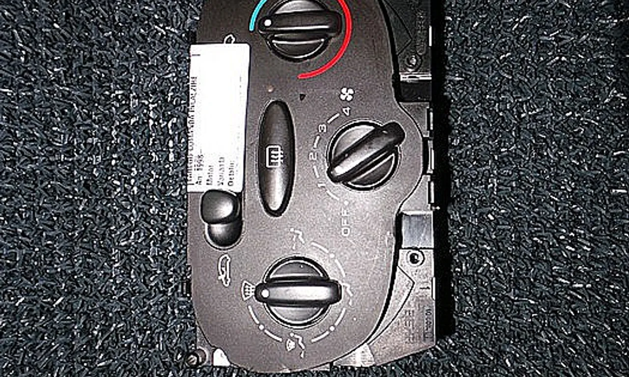 TABLOU COMANDA INCALZIRE PEUGEOT 206 1998-2012