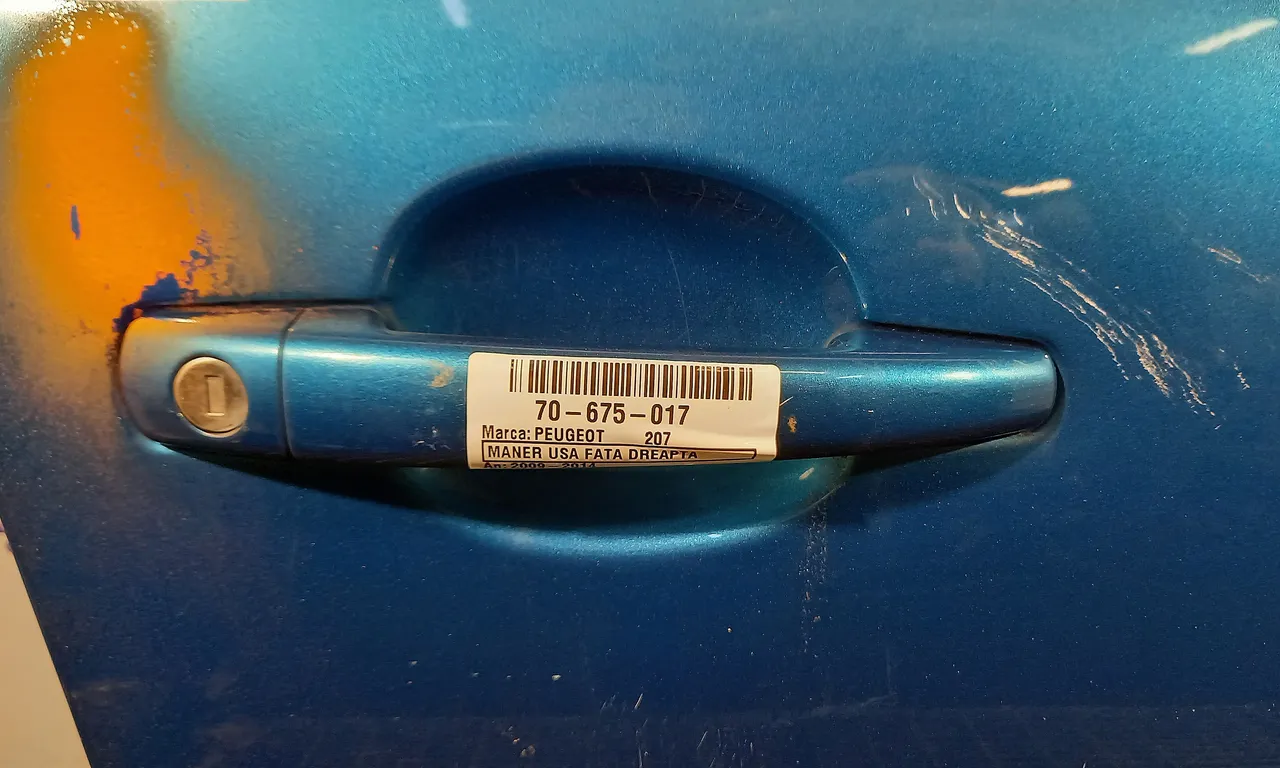 MANER USA FATA DREAPTA PEUGEOT 207 2006-2015