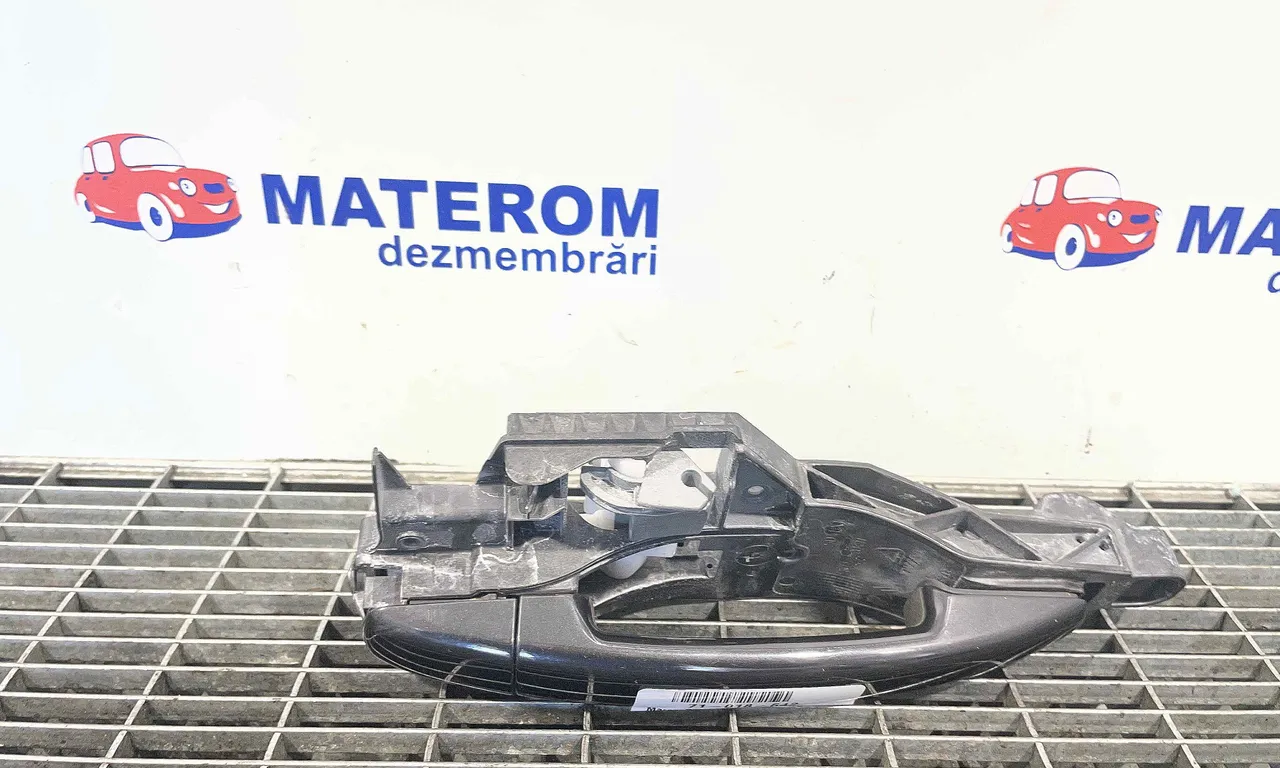 MANER USA SPATE DREAPTA PEUGEOT 207 2006-2009