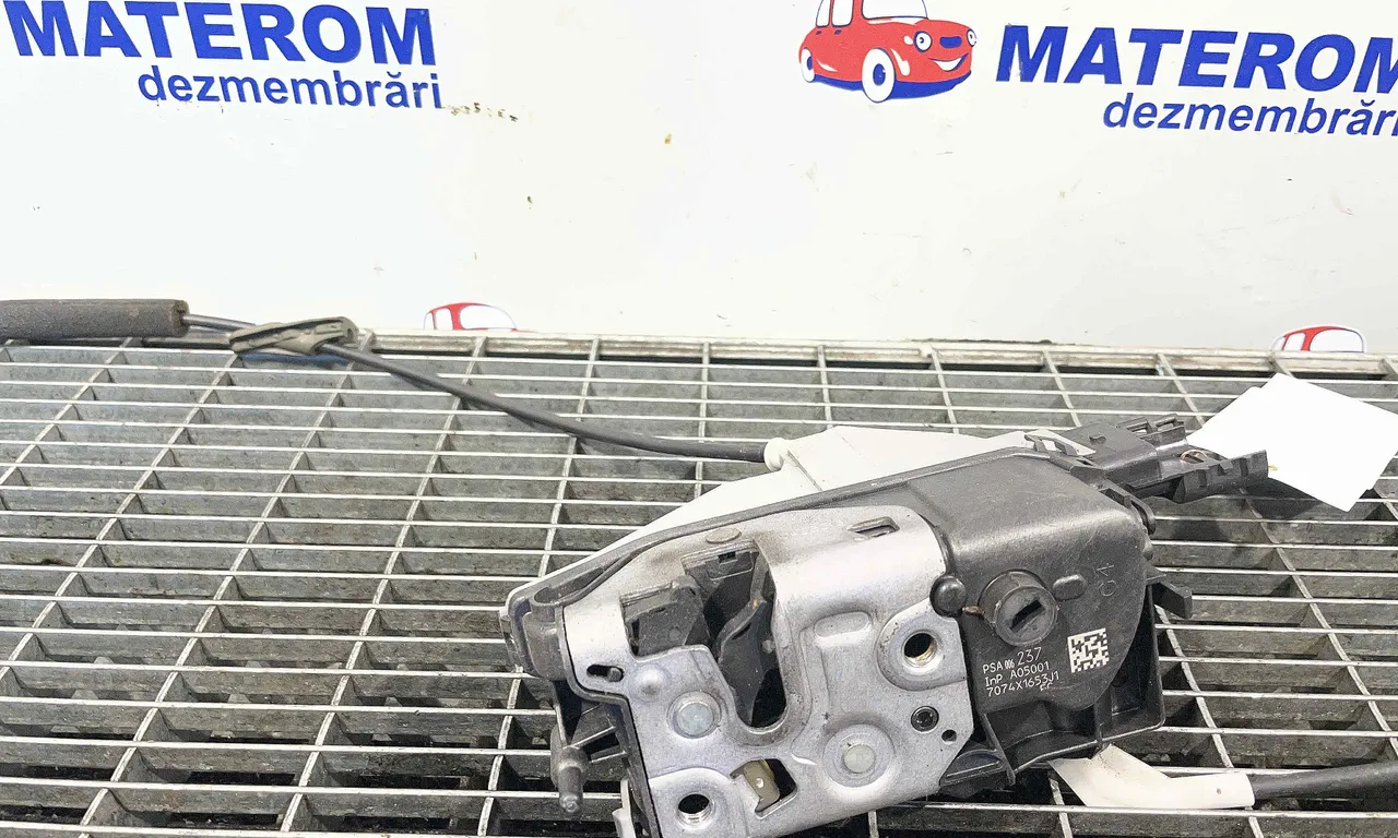 INCUIETOARE USA SPATE STANGA PEUGEOT 3008 I 2009-2017