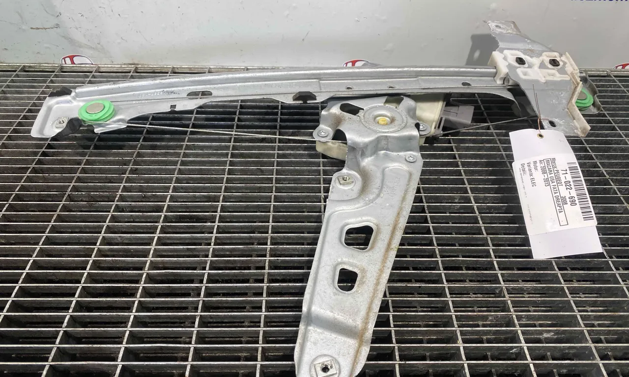 MACARA USA FATA DREAPTA PEUGEOT 3008 I 2009-2017
