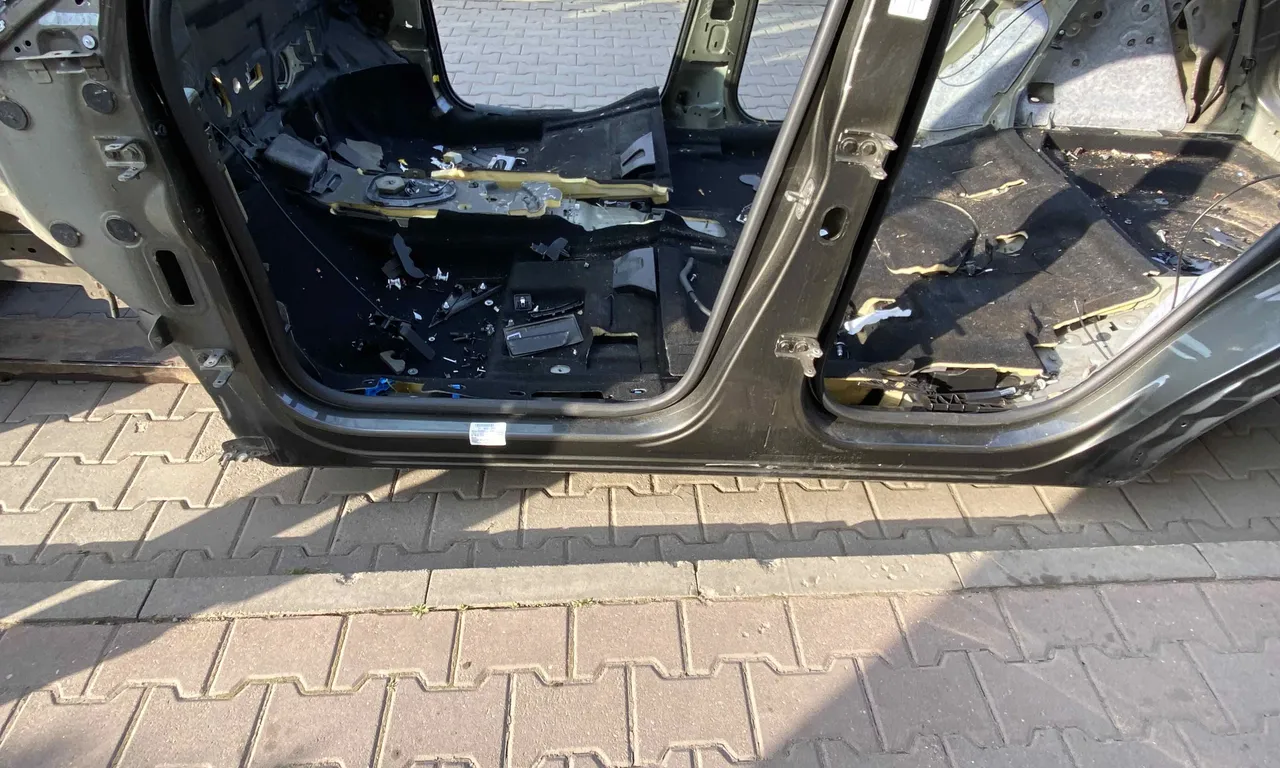 PRAG STANGA PEUGEOT 3008 II 2016-2020
