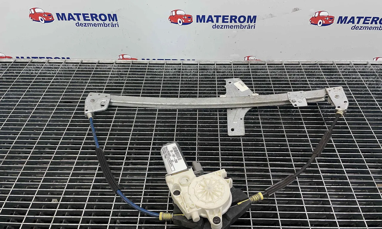 MACARA USA FATA DREAPTA PEUGEOT 307 2000-2012