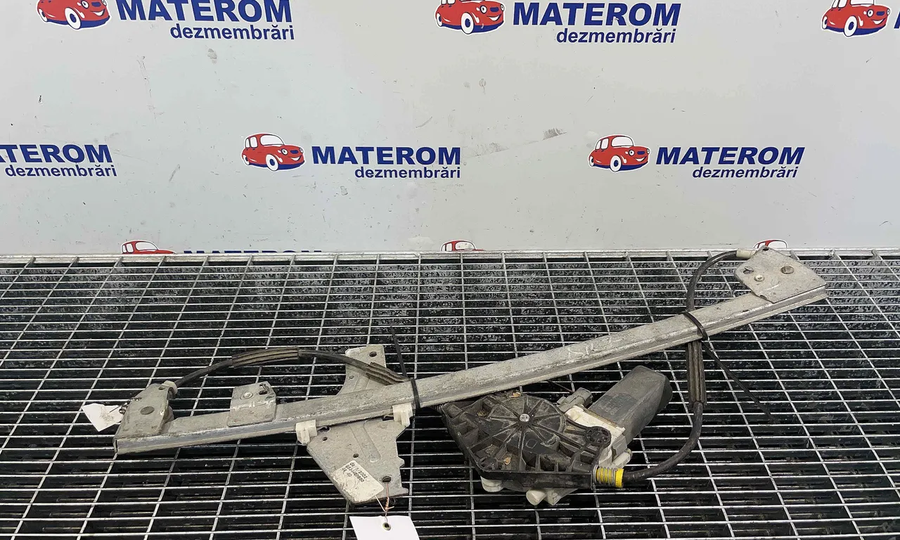 MACARA USA FATA DREAPTA PEUGEOT 307 2001-2012