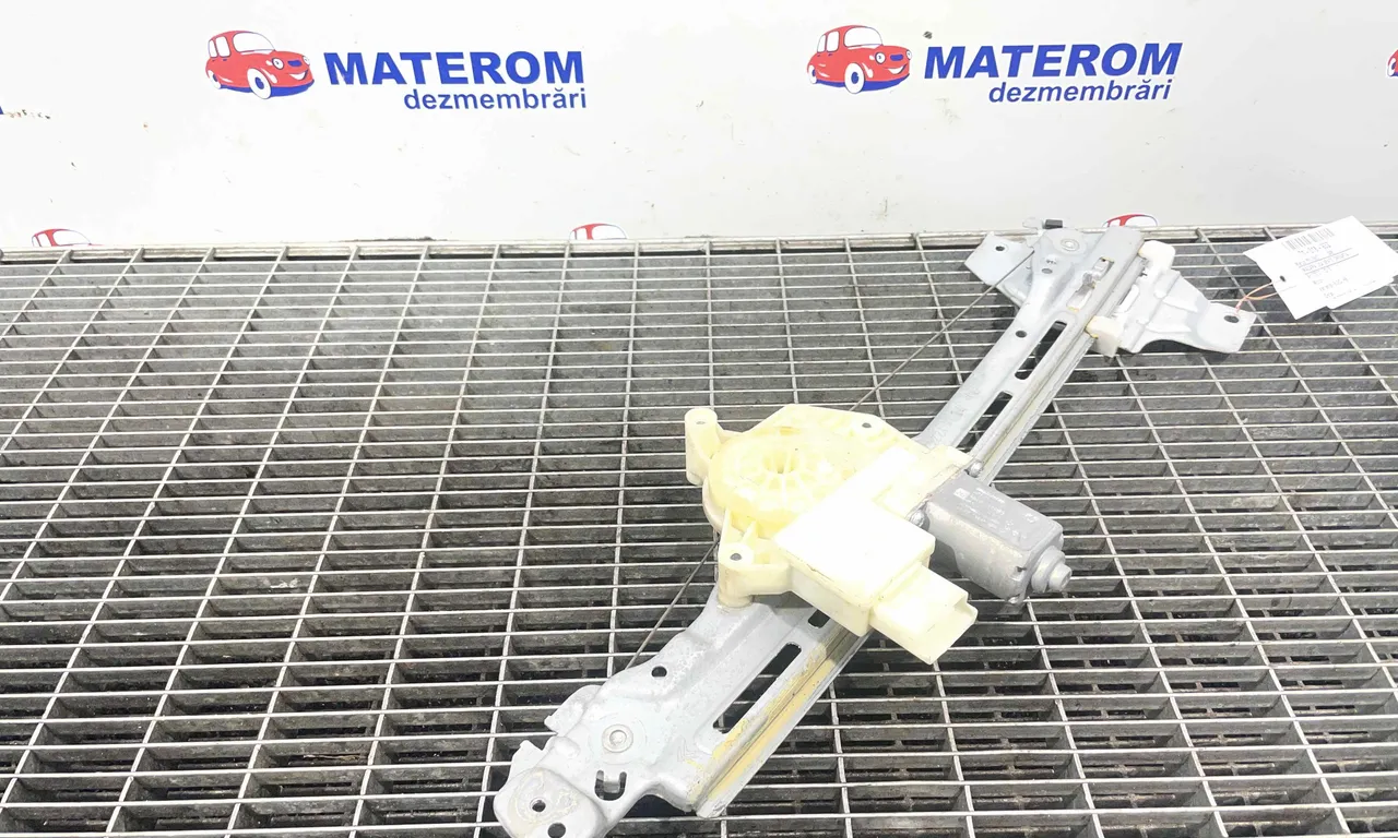 MACARA USA SPATE DREAPTA PEUGEOT 308 I 2007-2016