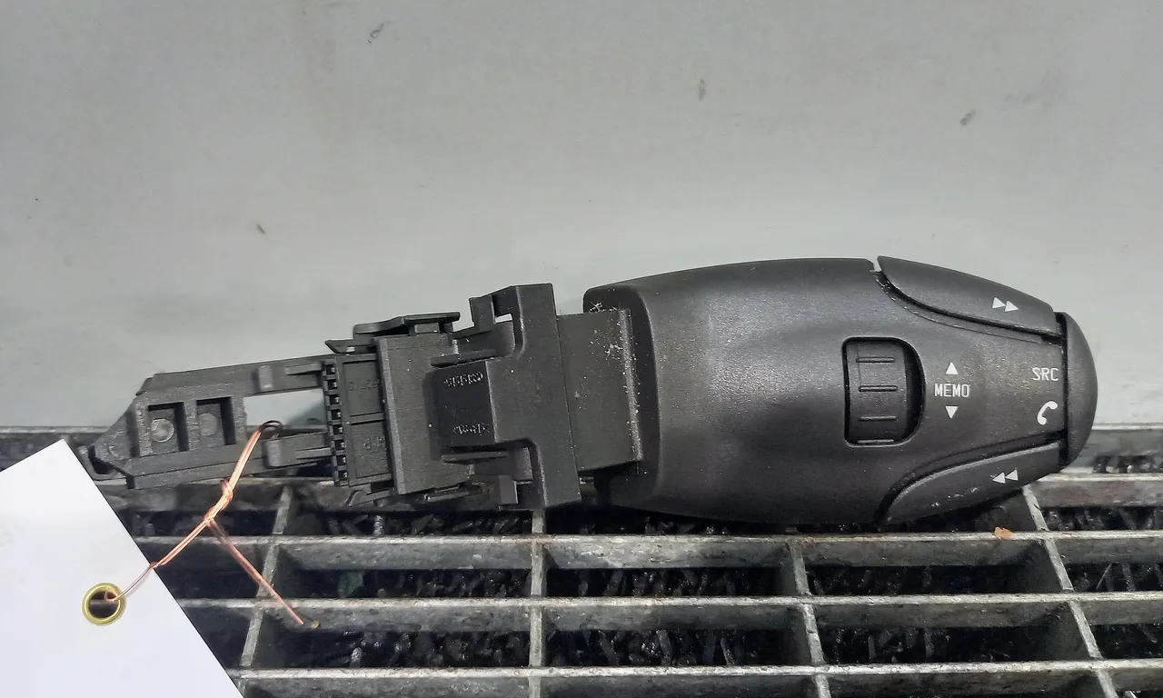 BUTOANE COMENZI VOLAN PEUGEOT 308 I 2007-2016